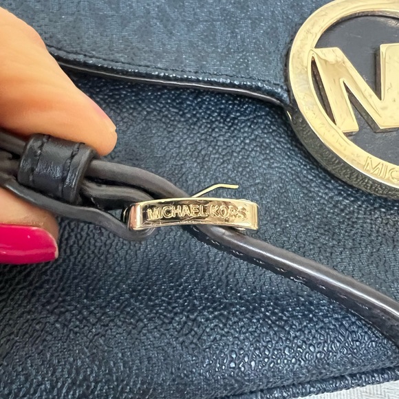 MICHAEL KORD CROSSBODY /BAG - Picture 7 of 11